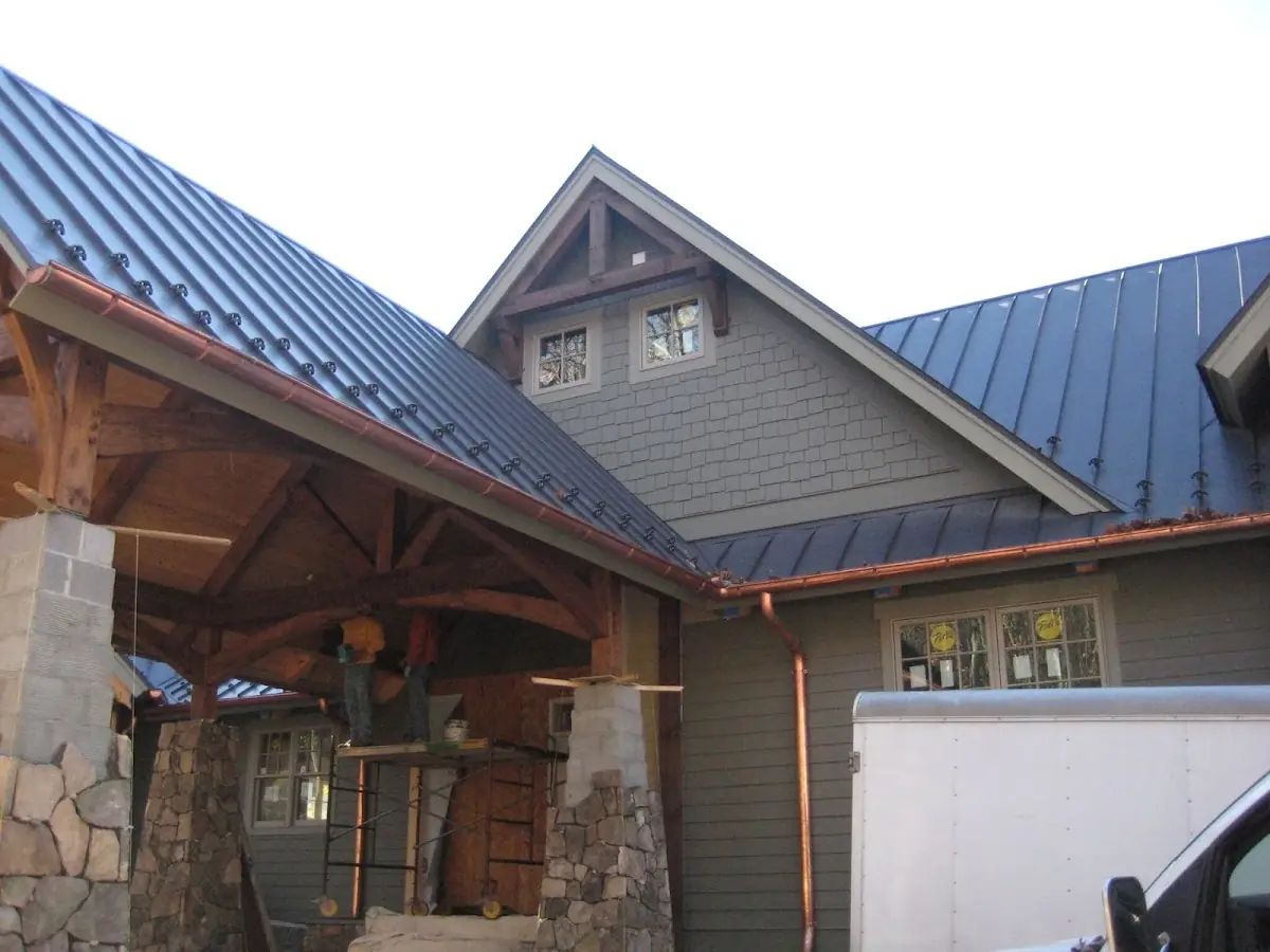 Craftsman Roofing team delivering quality roofing work in Natchez
